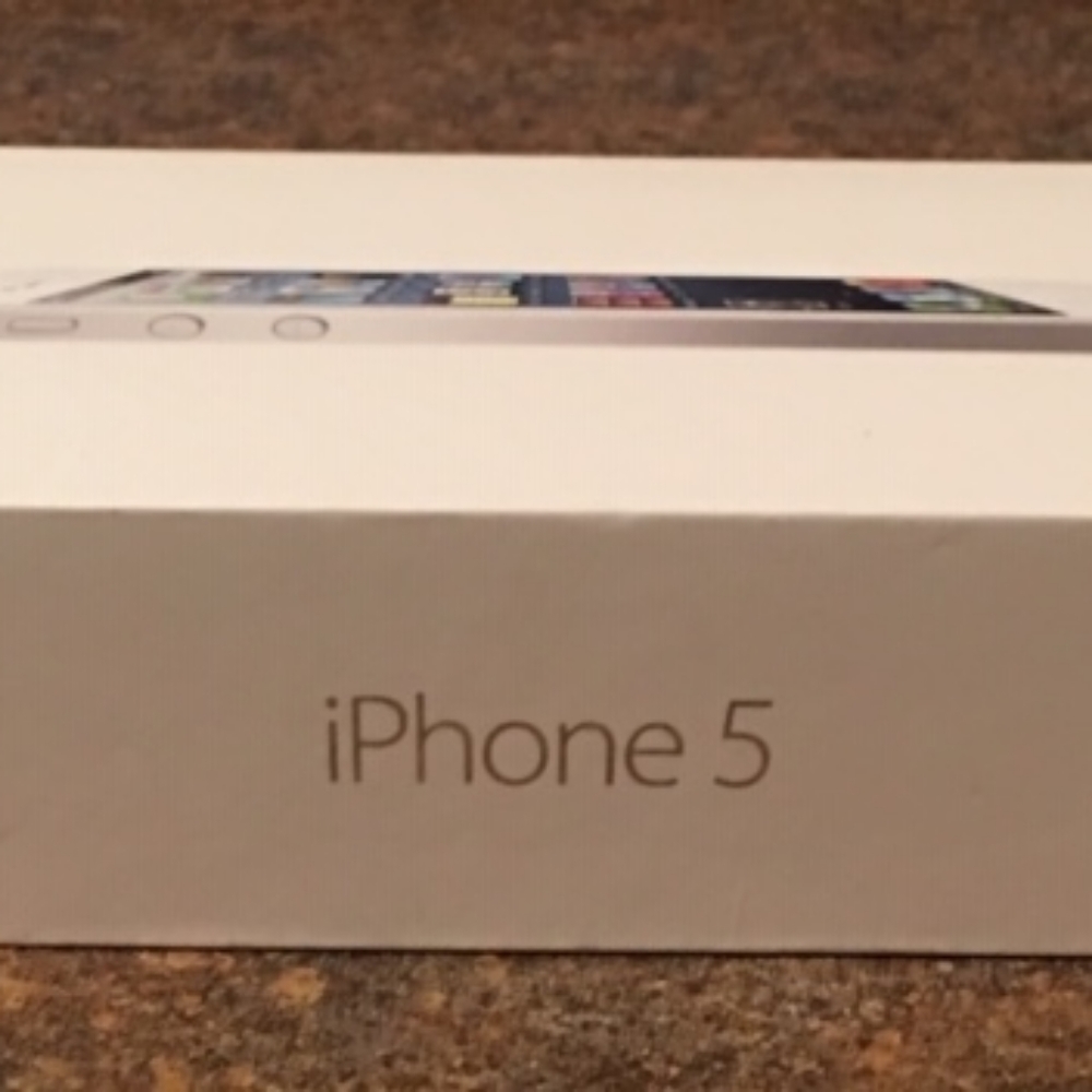 iPhone 5 White 32GB (BOX ONLY)